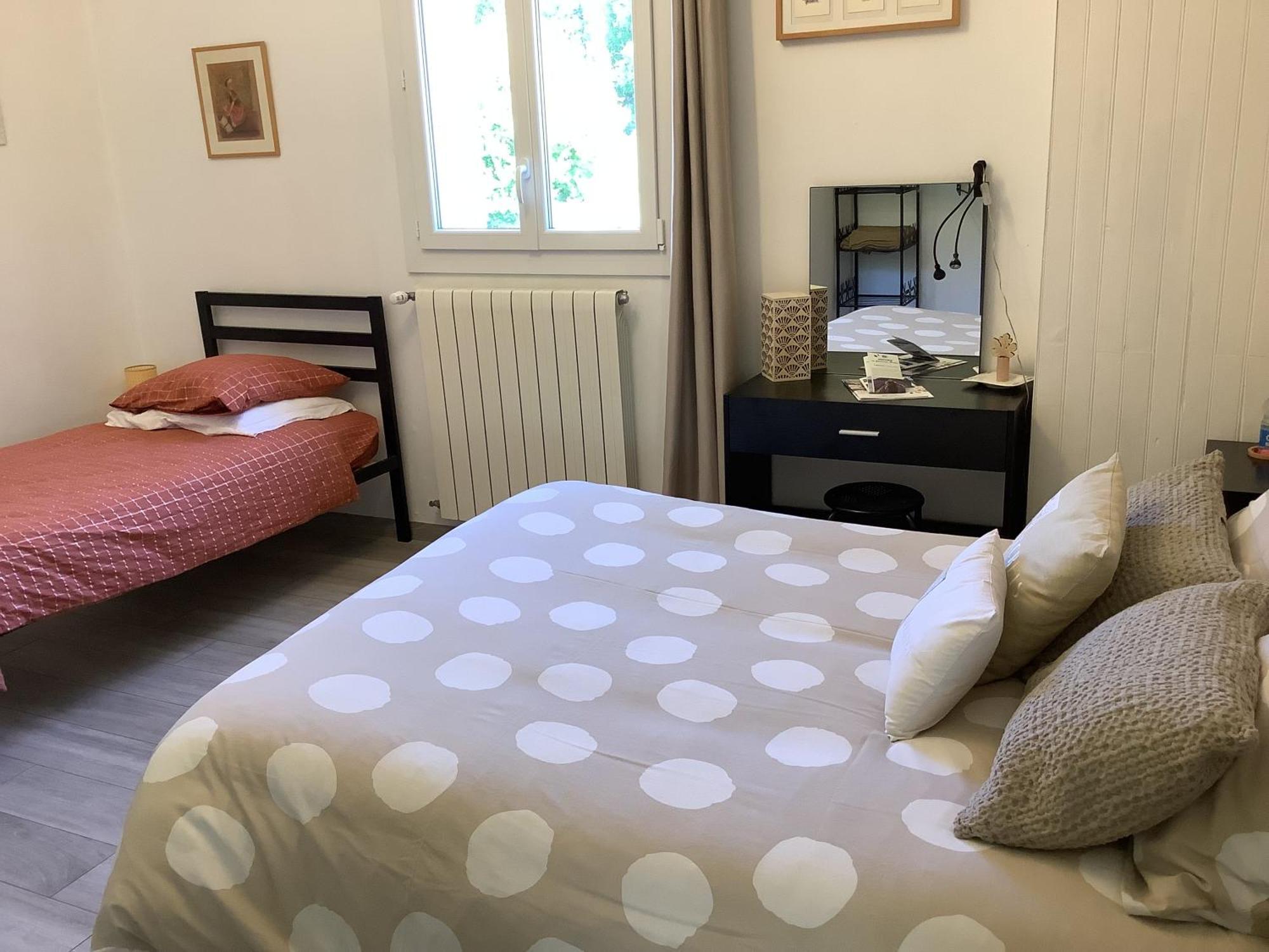 Le Cheval Blanc Bed & Breakfast แซร์ ภายนอก รูปภาพ